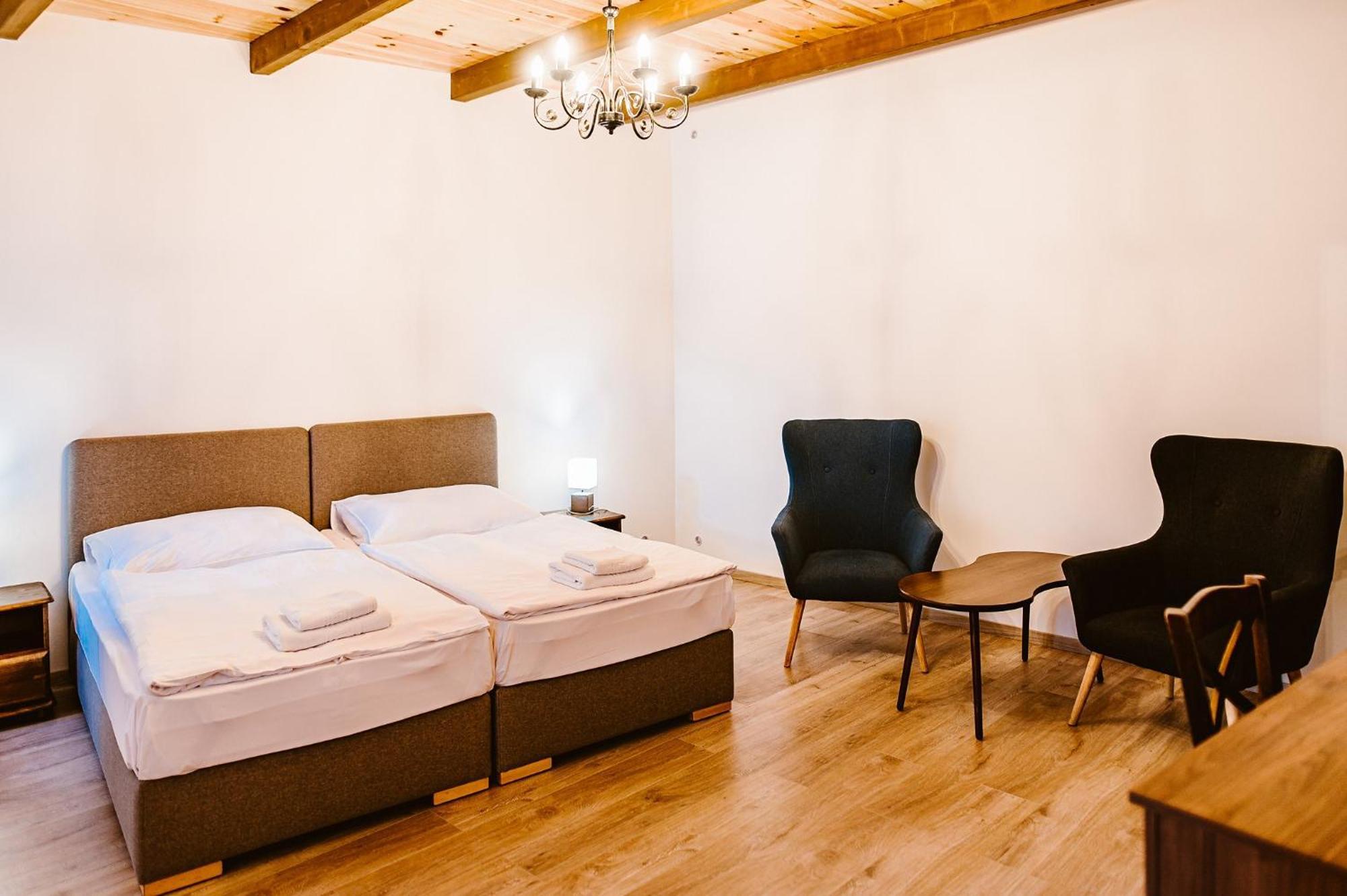Sziklavendeghaz Lejlighedshotel Veszprém Eksteriør billede