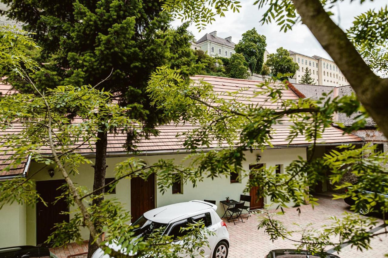 Sziklavendeghaz Lejlighedshotel Veszprém Eksteriør billede