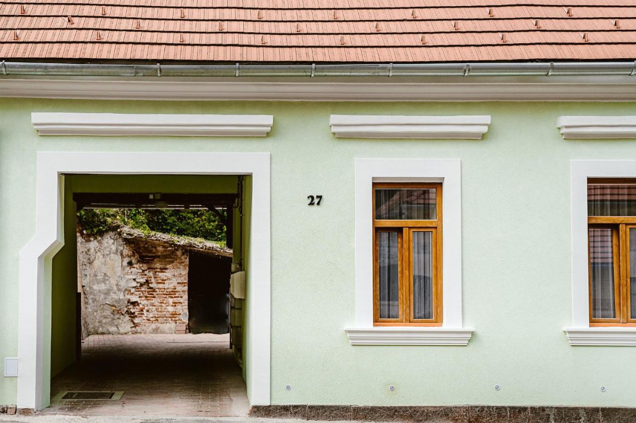 Sziklavendeghaz Lejlighedshotel Veszprém Eksteriør billede